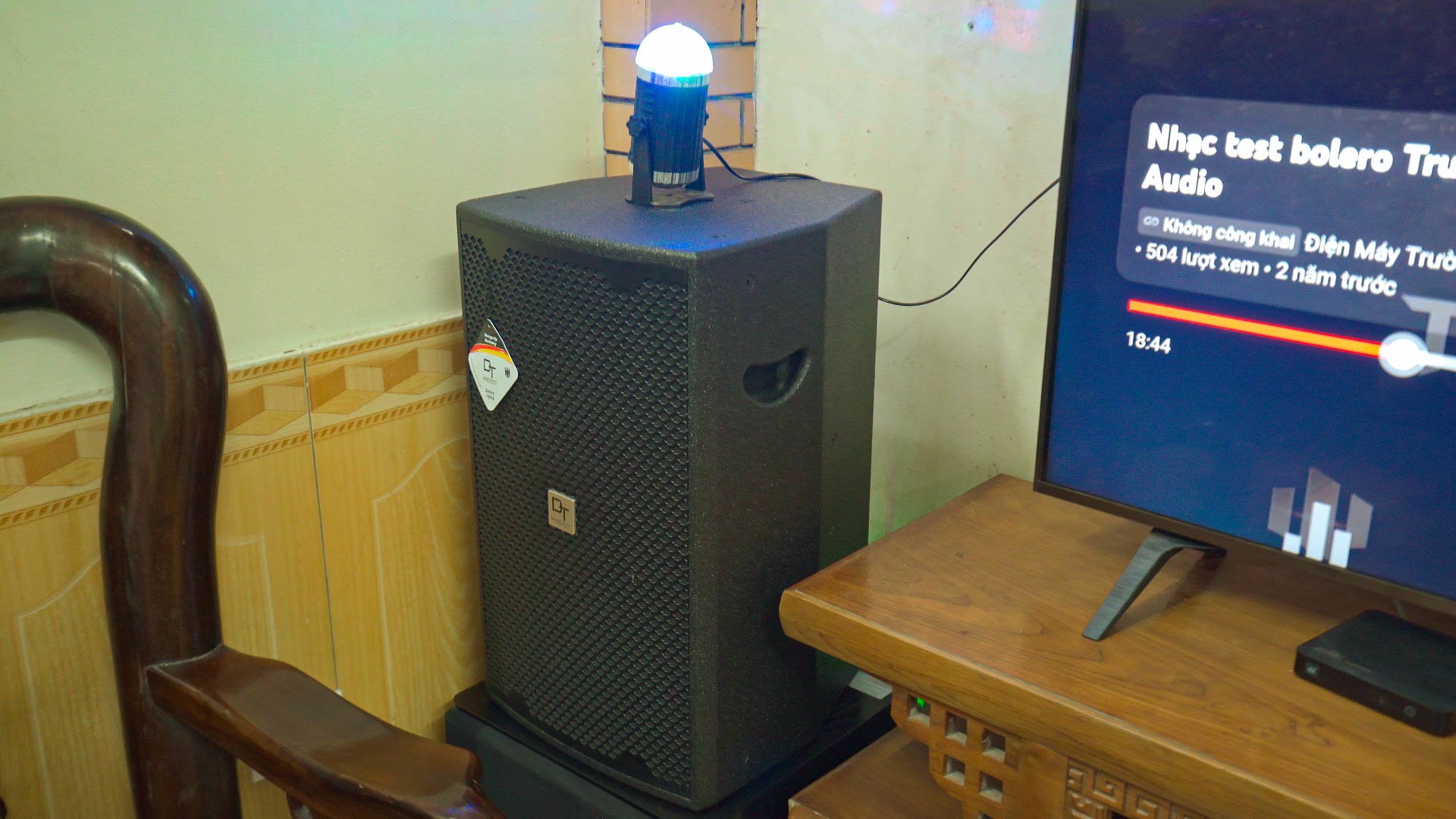Khách hàng Bùi Văn Huy đánh giá về sản phẩm Dàn karaoke DT TT208: (DT D2000, Vatasa Bla600 New)